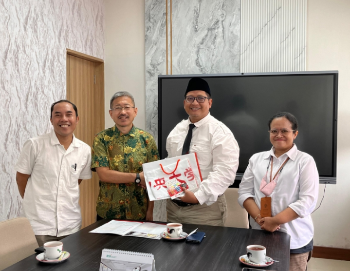 FIB Undip Sambut Profesor Hisanori Kato, Ph.D, dari Universitas Chuo, Jepang pada Senin, 14 April 2025.