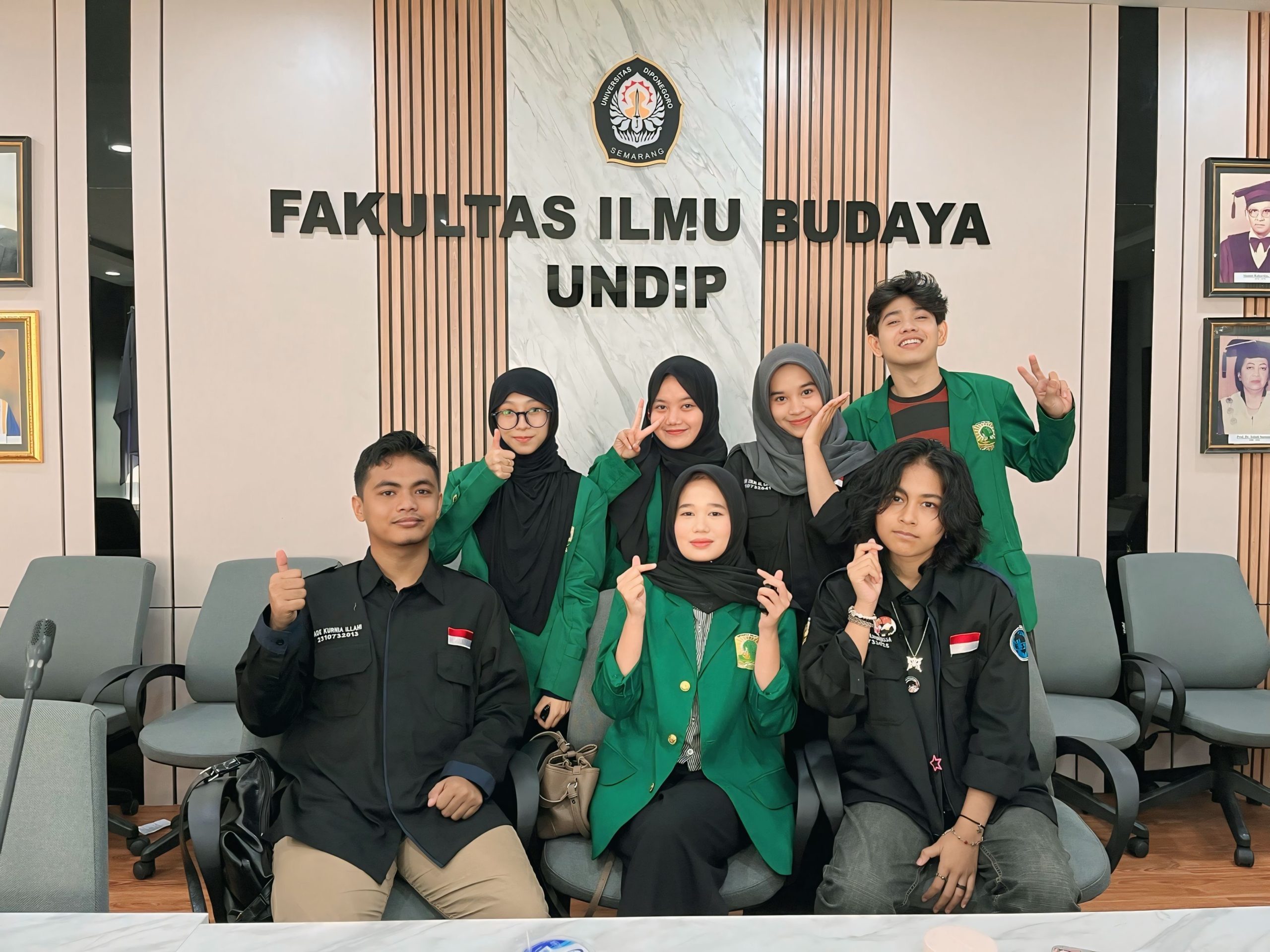 Mahasiswa Universitas Andalas, Padang, Sumatera Barat Telah Menyelesaikan Program Pertukaran Mahasiswa di FIB. Undip.